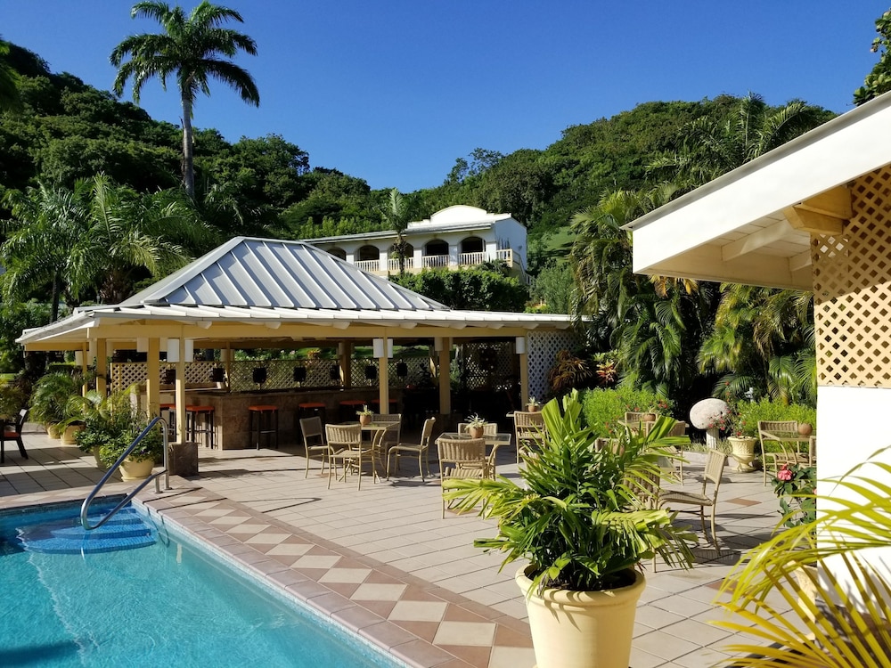 BLUE HORIZONS GARDEN RESORT 2/43