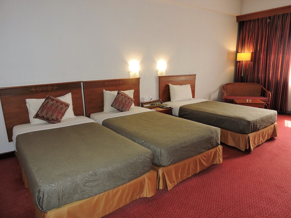 HOTEL GRAND CONTINENTAL KUCHING 30/89