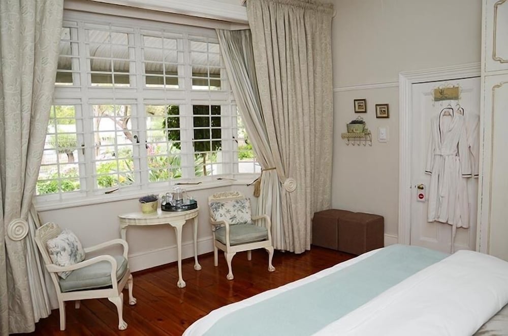 Oleander Guest House 15/50