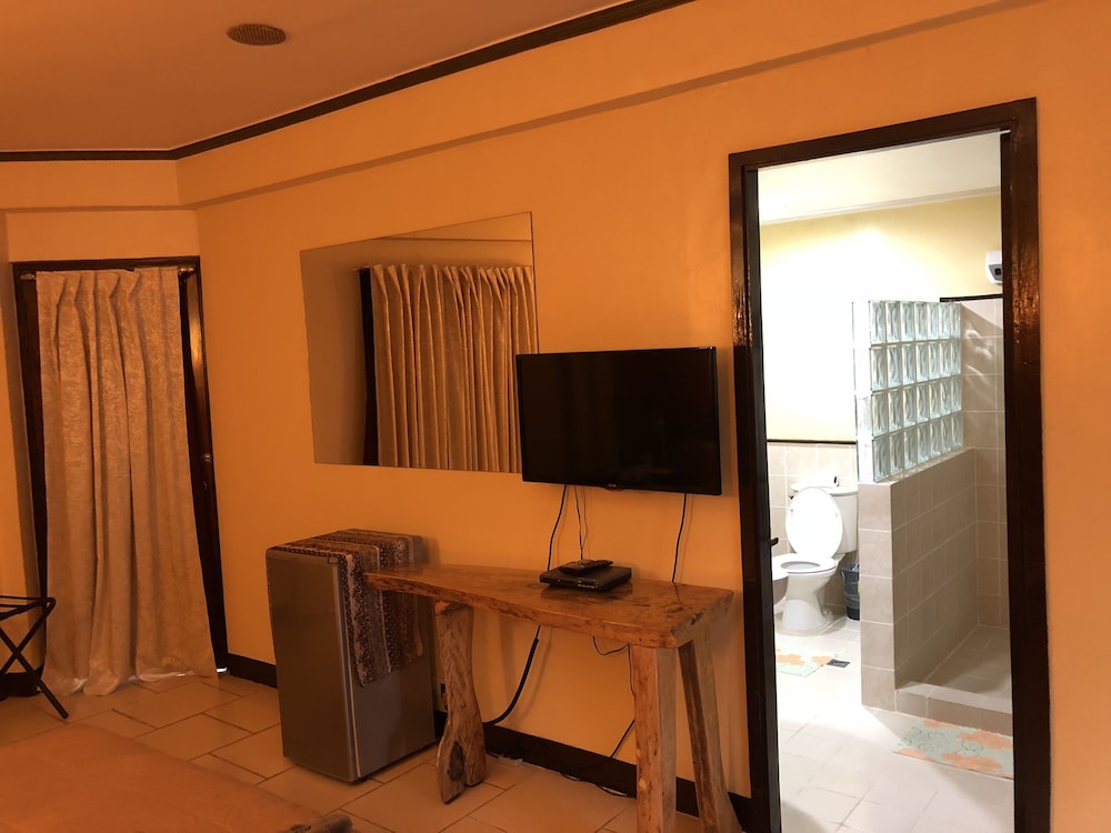 Alta Cebu Village Garden Resort 36/50
