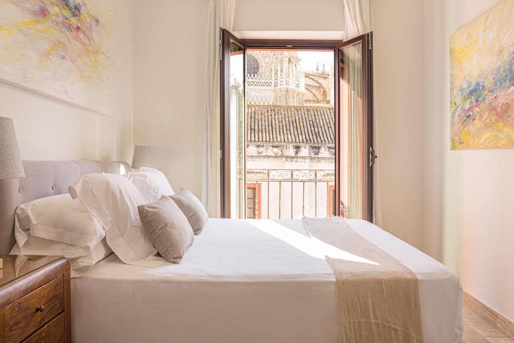 Apartamentos Puerta Catedral Sevilla 37/58