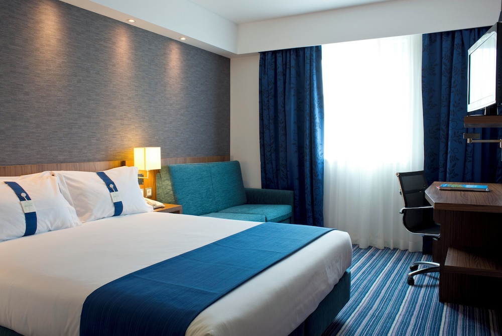 Holiday Inn Express Wakefield 9/48