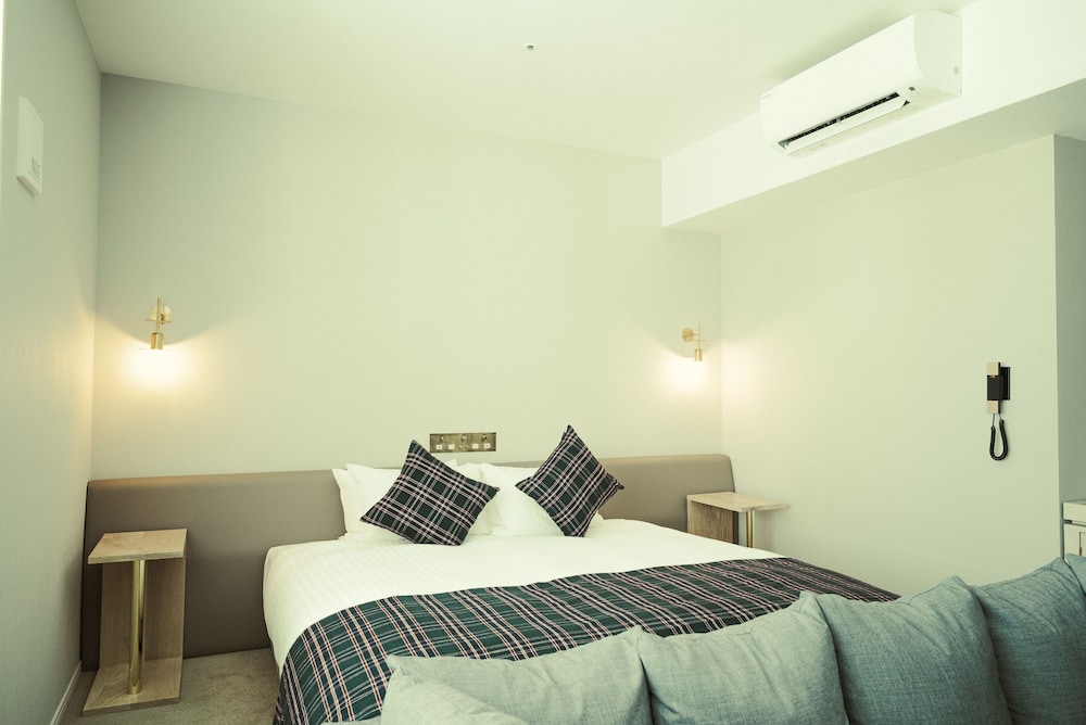 PREMIER, DOUBLE BED