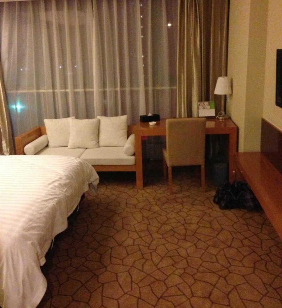 Metropolo Jinjiang Hotels (Nanchang Honggutan Wanda Plaza) 15/22
