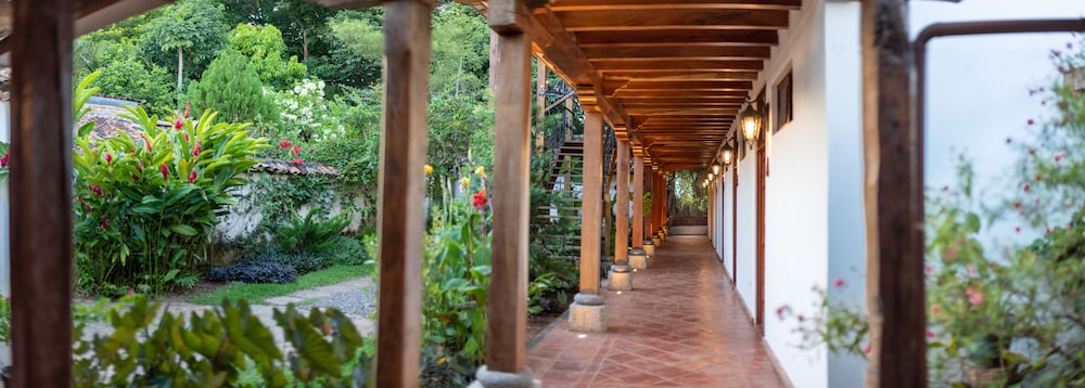 CASA 1800 SUCHITOTO 62/67