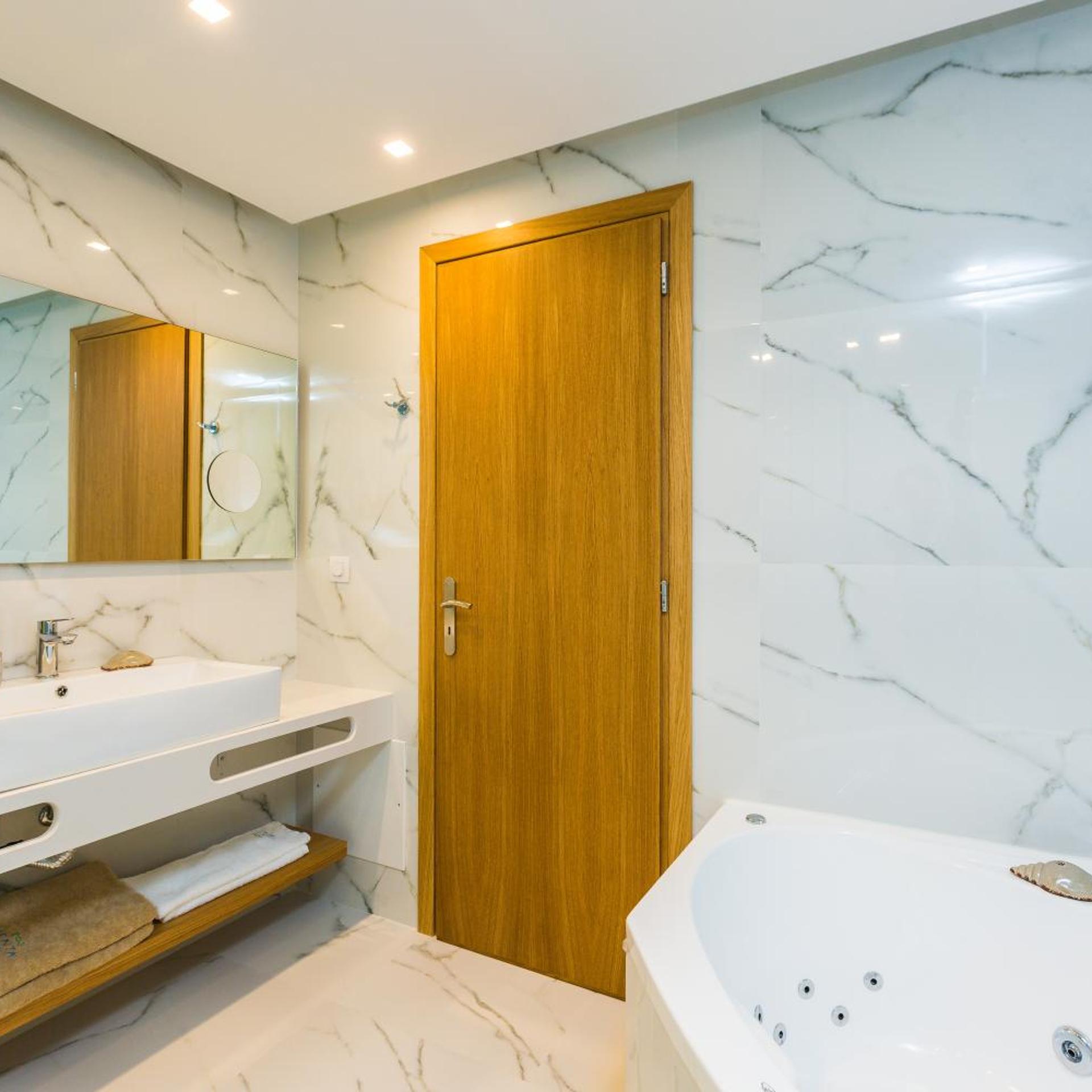 جناح ديلوكس بجاكوزي، Menta City Boutique Hotel 5/8