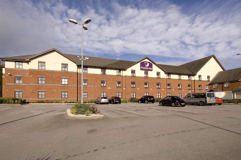 Premier Inn Newcastle Under Lyme 42/44