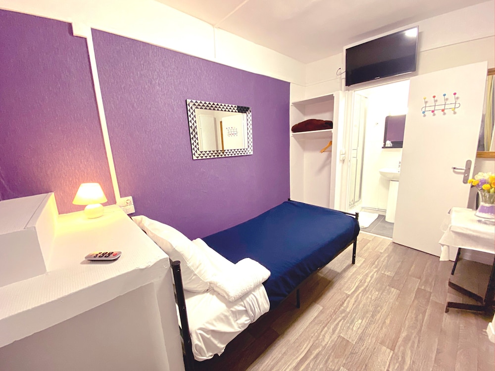 Hotel Aviatic 24/69