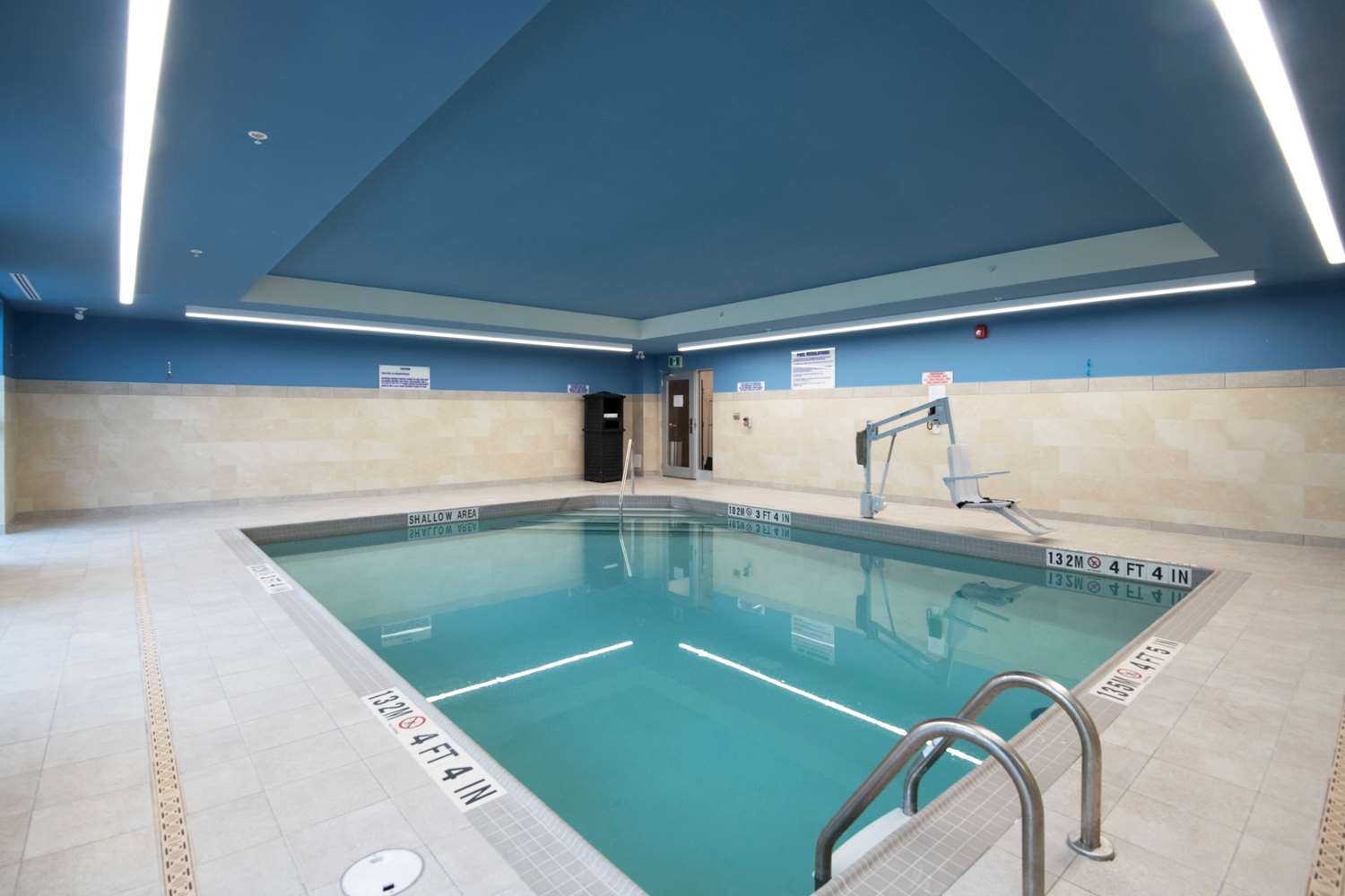 Comfort Inn and Suites Carleton Place ON 21/33