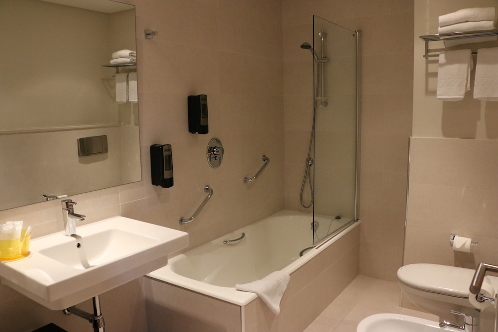 Maritimo Ris Hotel and Apartments 18/73