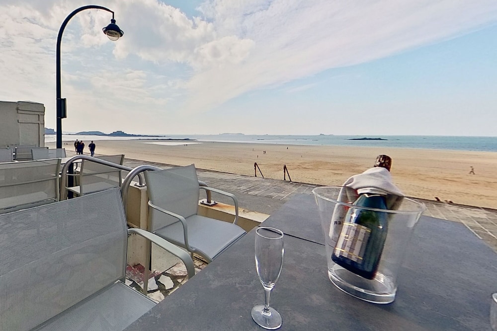 Kyriad Saint Malo Centre Plage 20/50