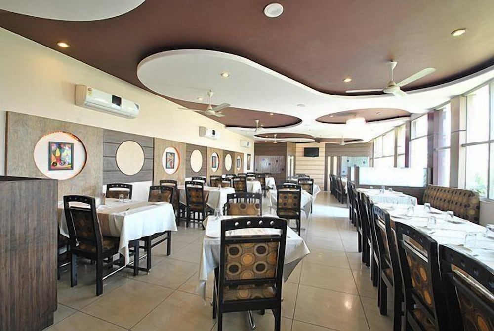 Classic 7 Hotel &amp; Restaurant 22/43