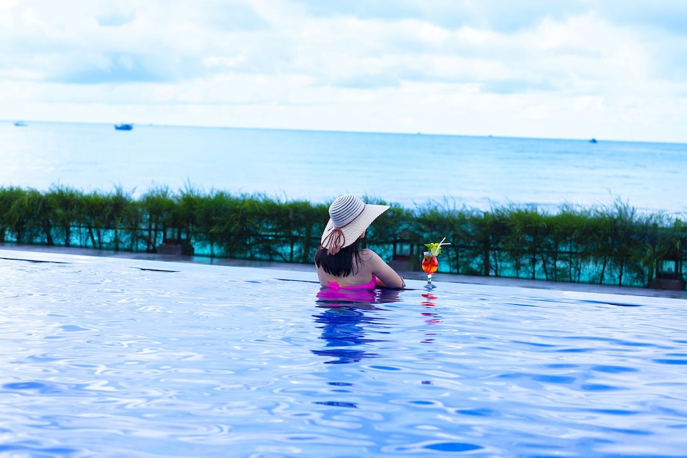 Hon Rom 1 Resort 46/50