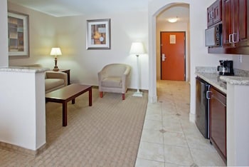 Holiday Inn Express Hotel Suites College Station 34/48