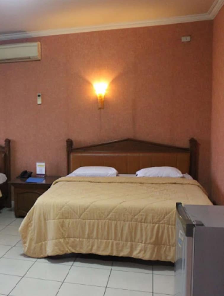 Hotel 678 Cawang 13/34