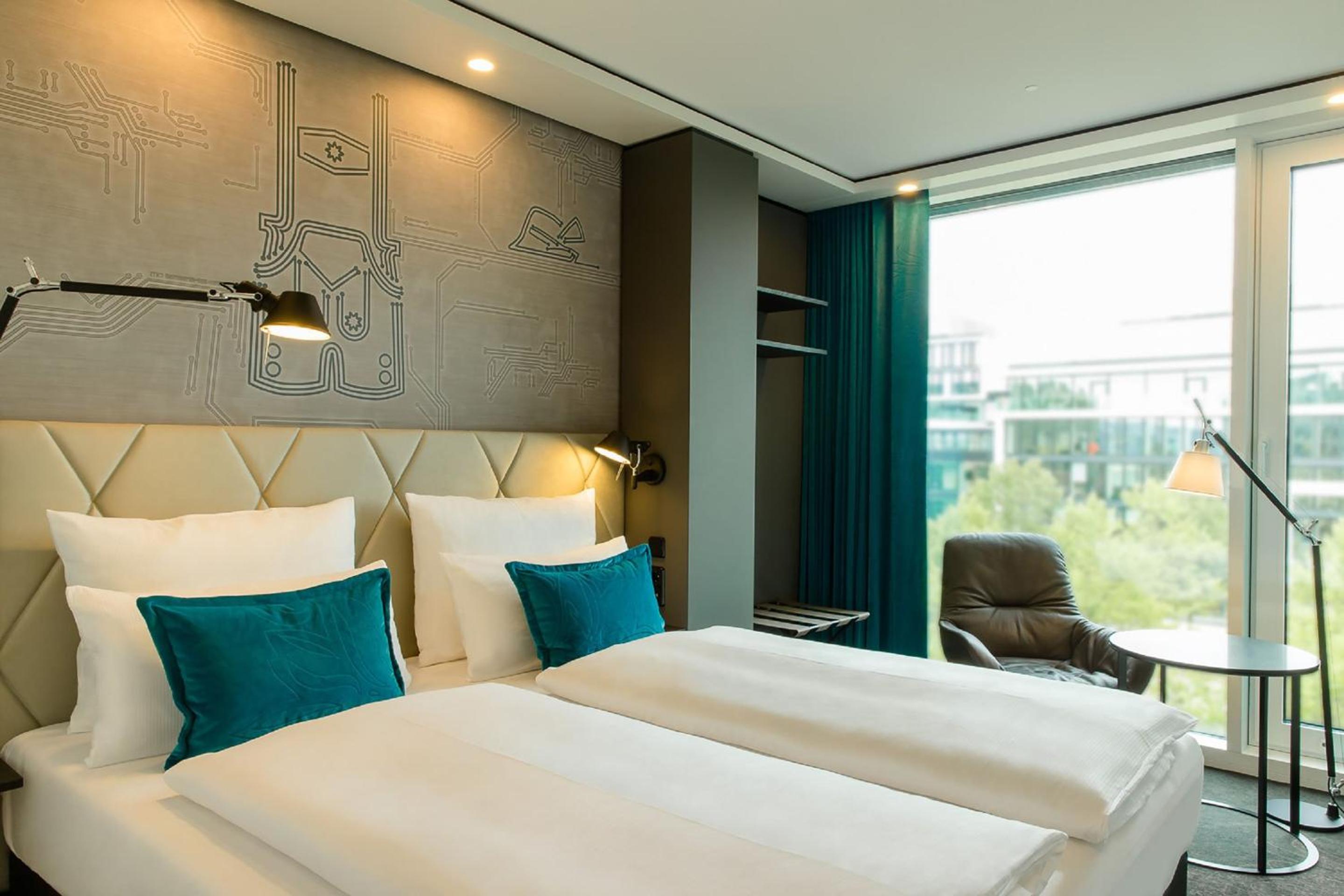 Room, King Bed