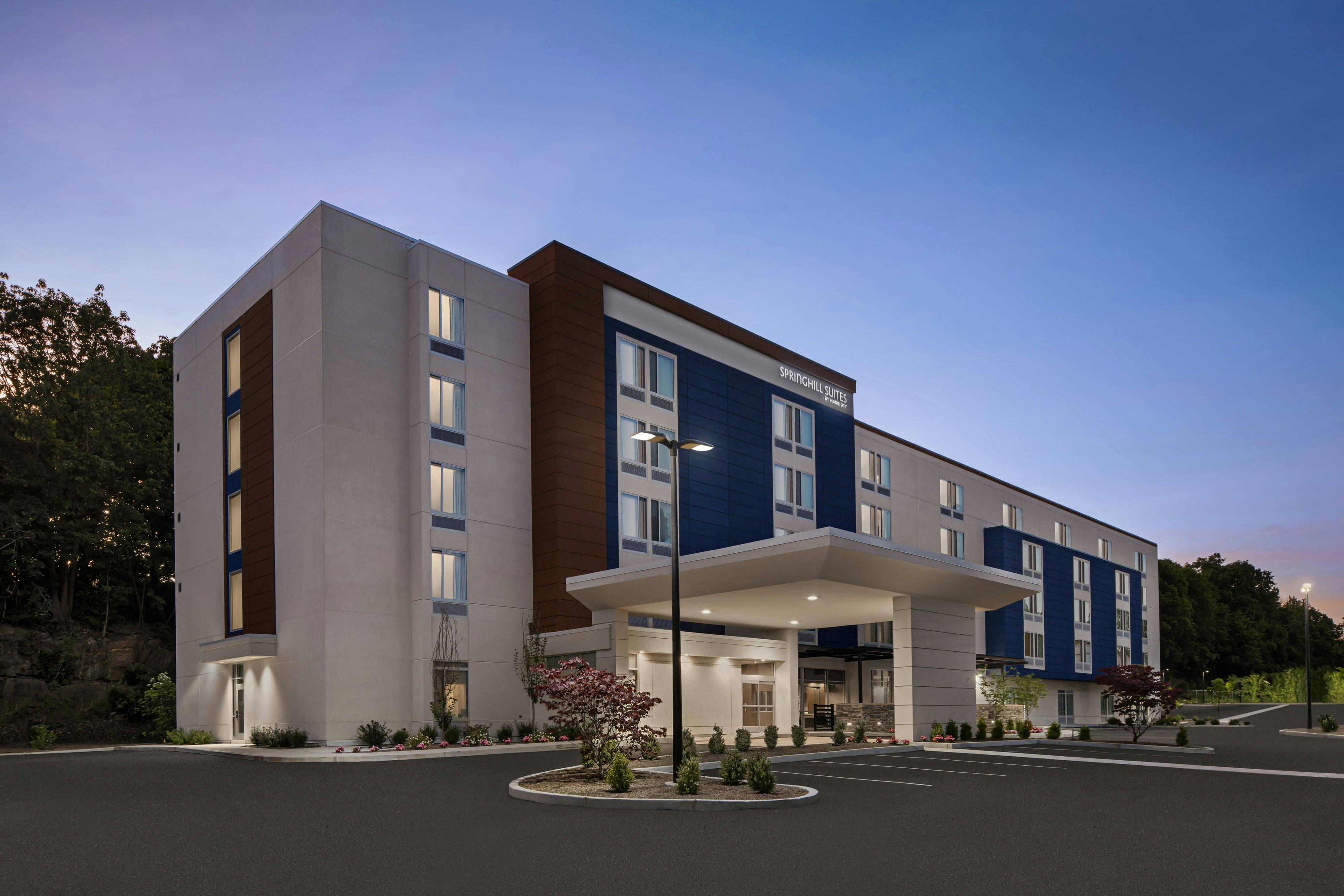 SpringHill Suites by Marriott Tuckahoe Westchester County 1/17