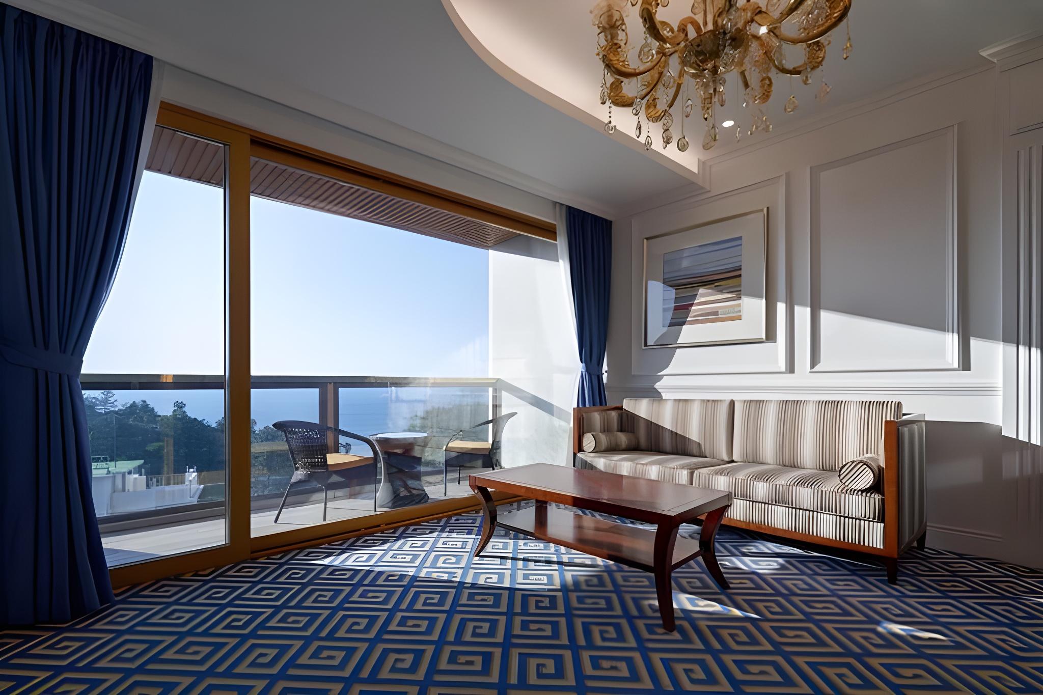 Royal, Suite, Ocean View, Jetted Tub, Water Pool