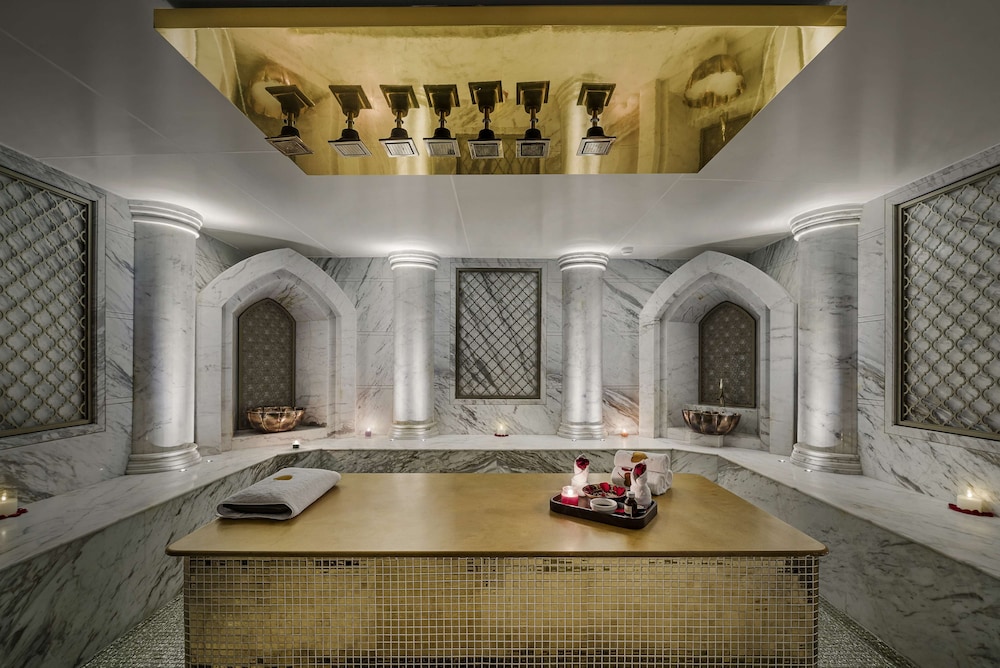 Radisson Blu Hotel & Suites GRT Chennai 21/50
