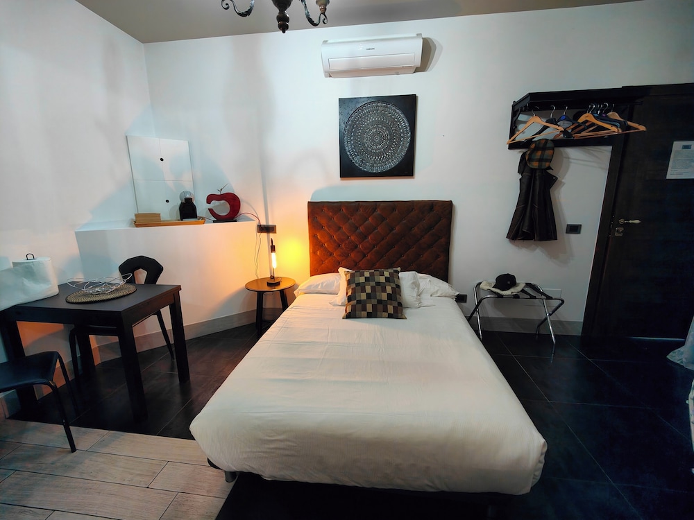 APARTHOTEL DEI MERCANTI 27/67