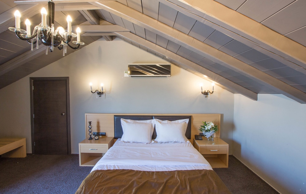 Aion Luxury Hotel 11/50