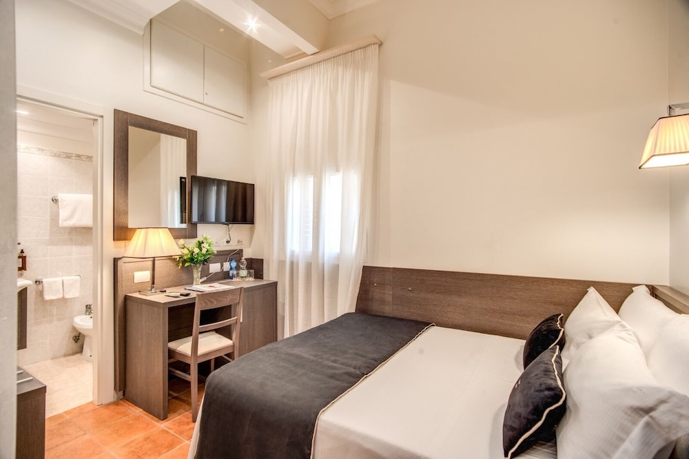 Hotel Mirti 11/22