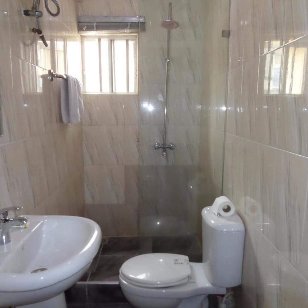 Foramot Suite 19/24