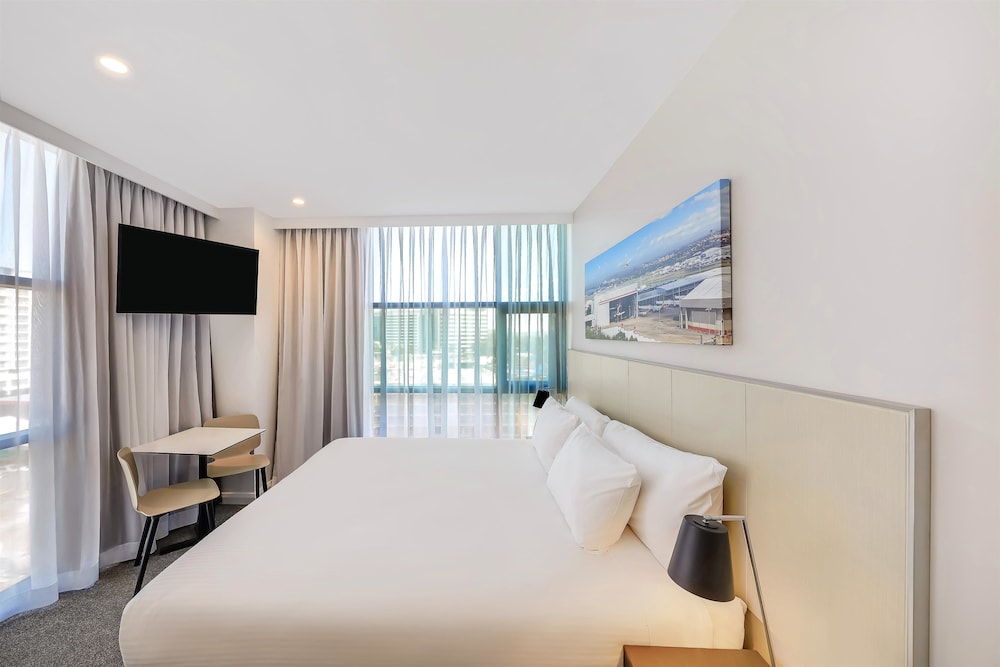 Travelodge Hotel Sydney Airport 7/28