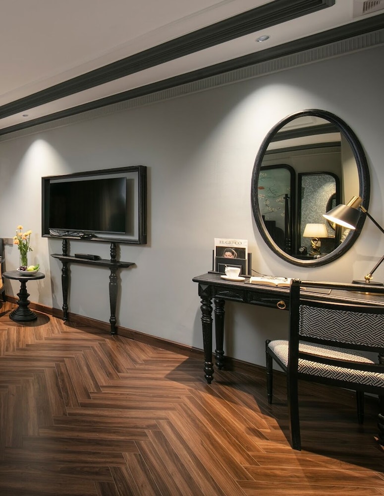 The Legend Hanoi Hotel 37/48