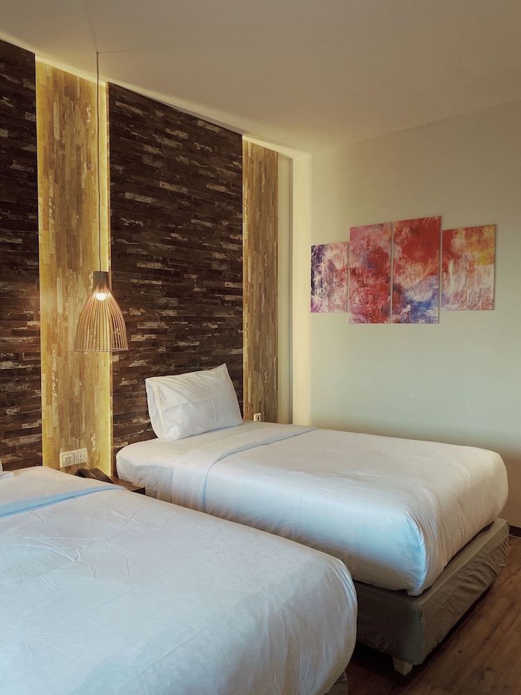 Paradise Hotel Tarakan 13/65