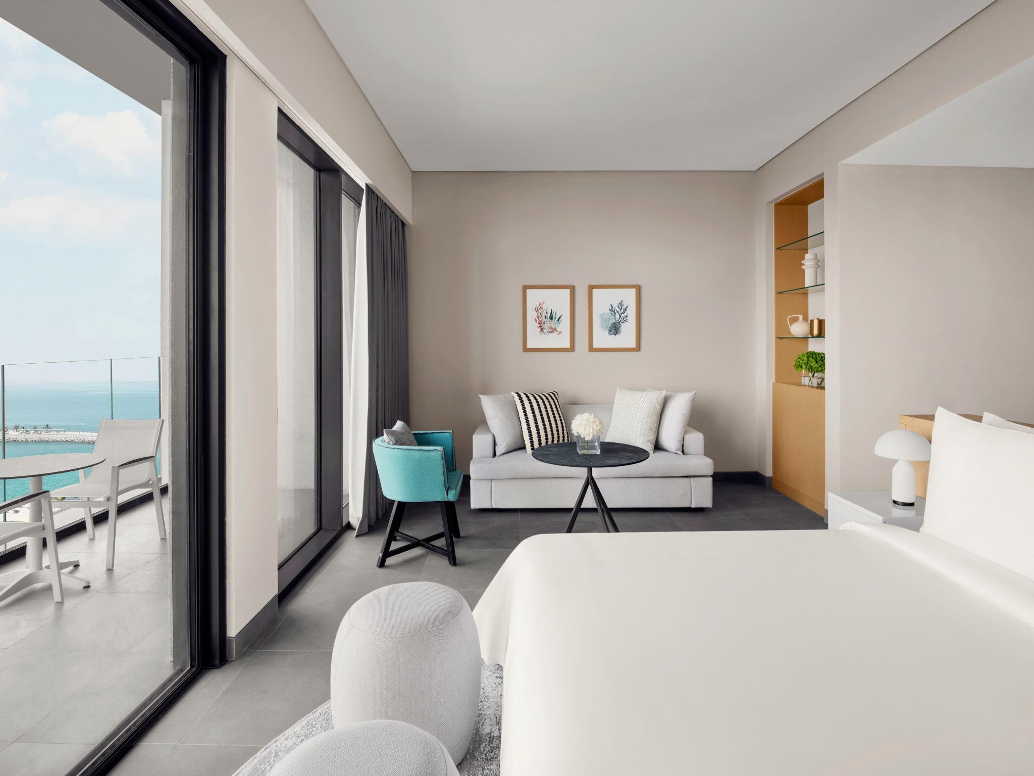Bridge, Panoramic, Junior Suite, Movenpick Resort Al Marjan Island 2/8