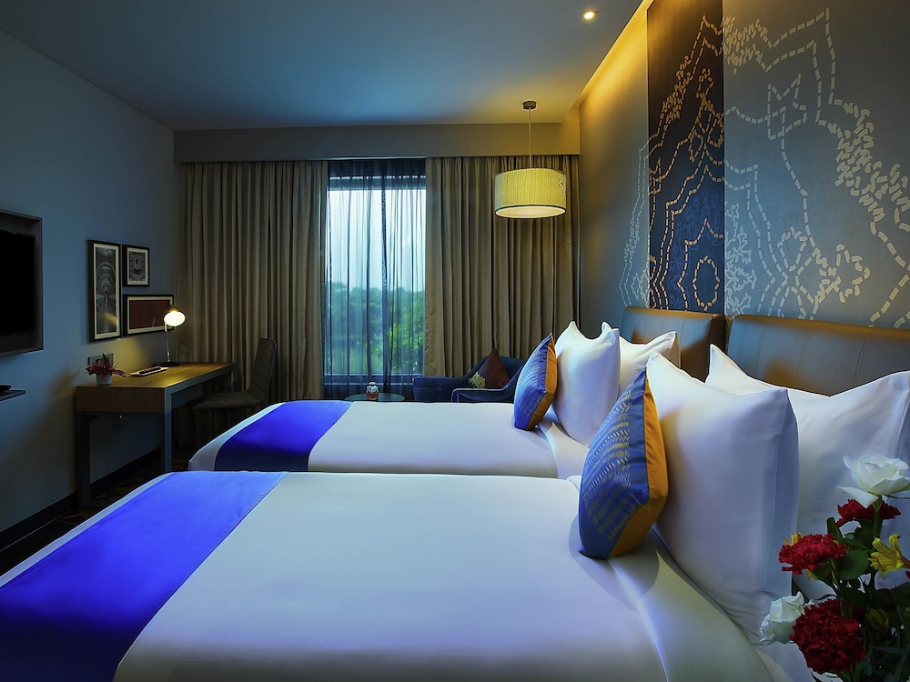 PREMIER, TWIN BEDS