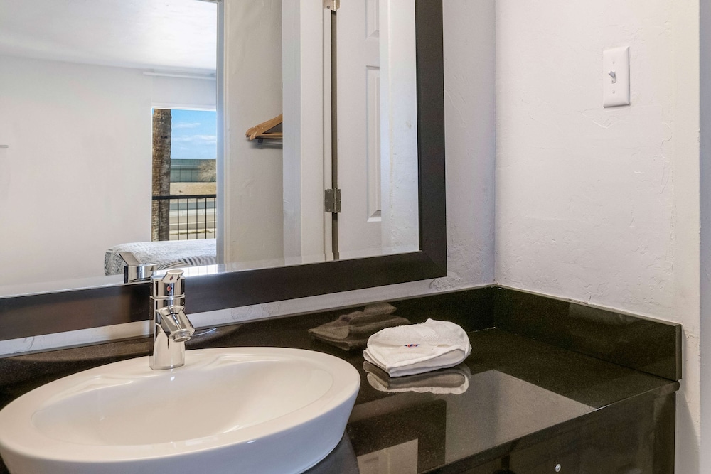 Motel6 Tucson, AZ- Downtown 51/53