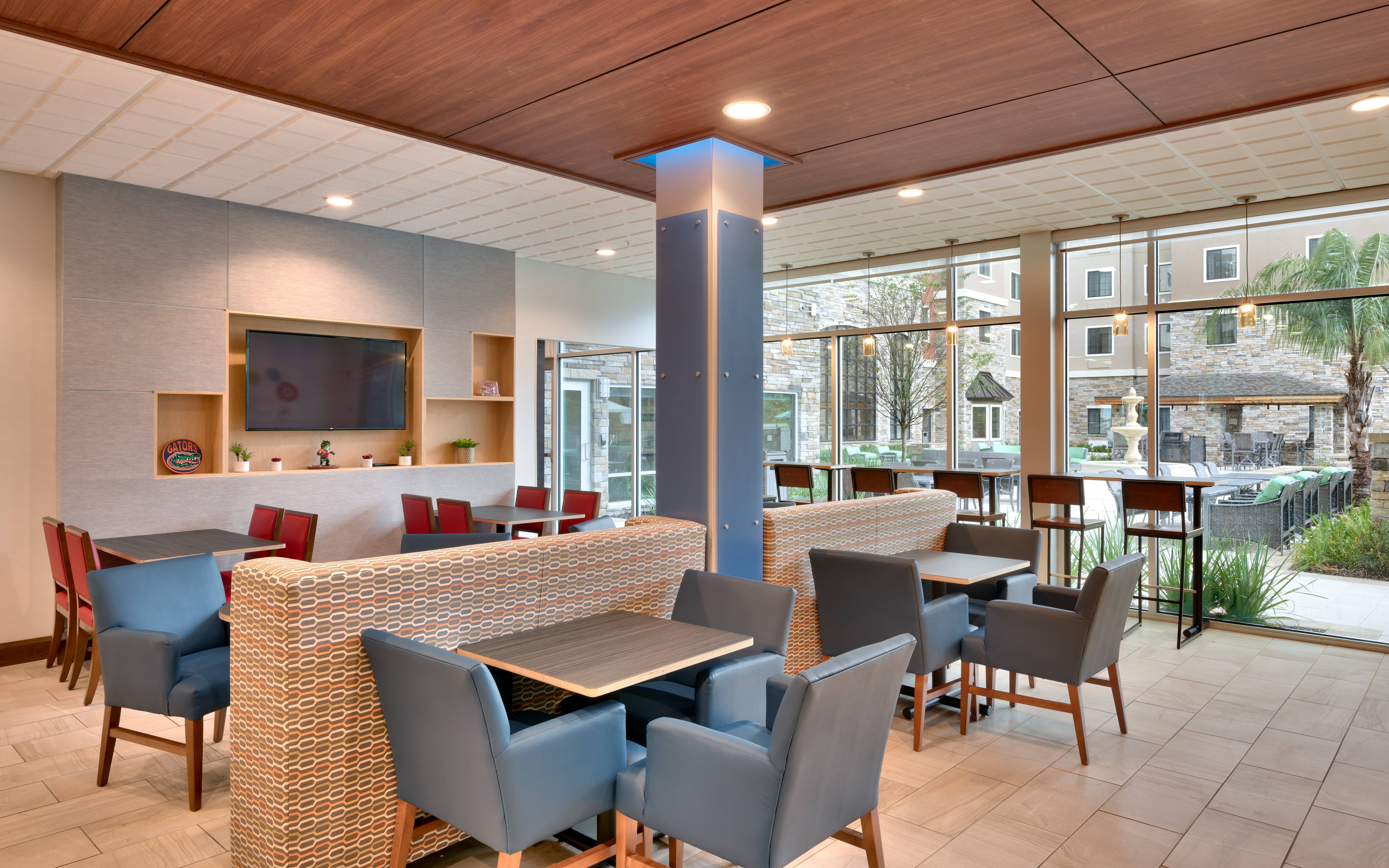 Holiday Inn Express Suites Gainesville I 75 59/68