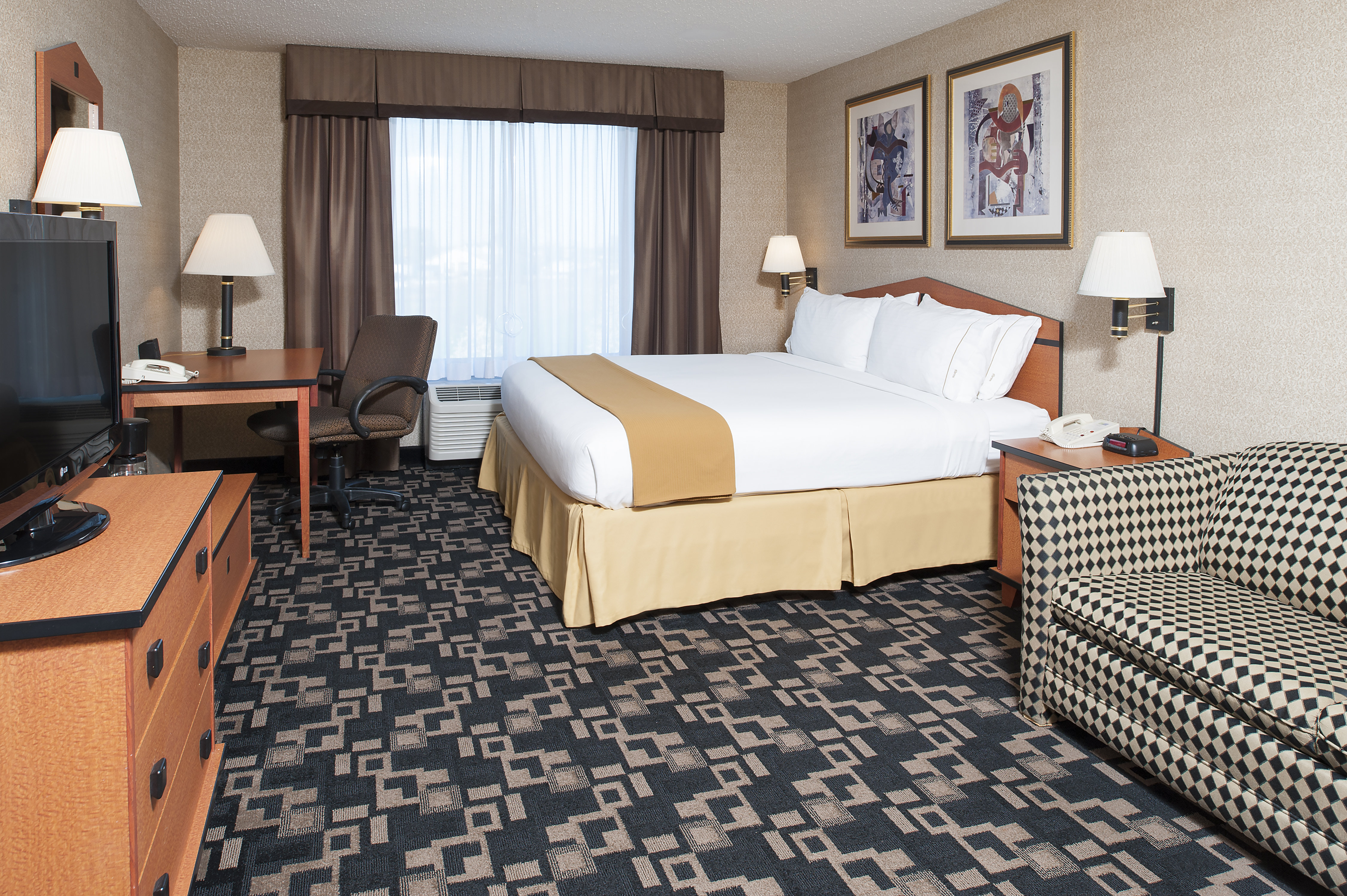 Holiday Inn Express Hotel And Suites Greenwood 25/66