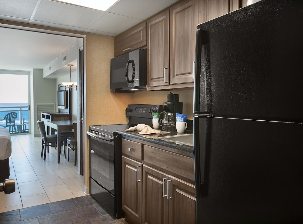 Captains Quarters Resort 49/72