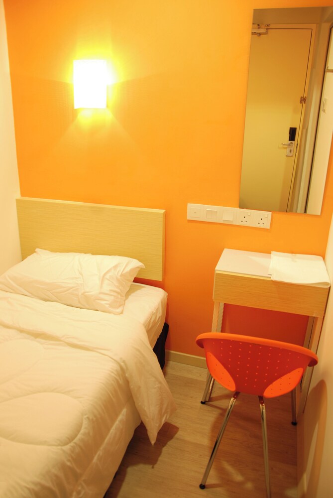 Room, Single, Single Bed