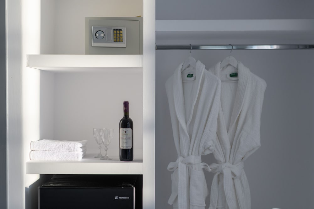 Maison De Lys Luxury Suites 21/72