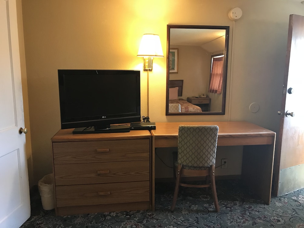 West Motel 22/30
