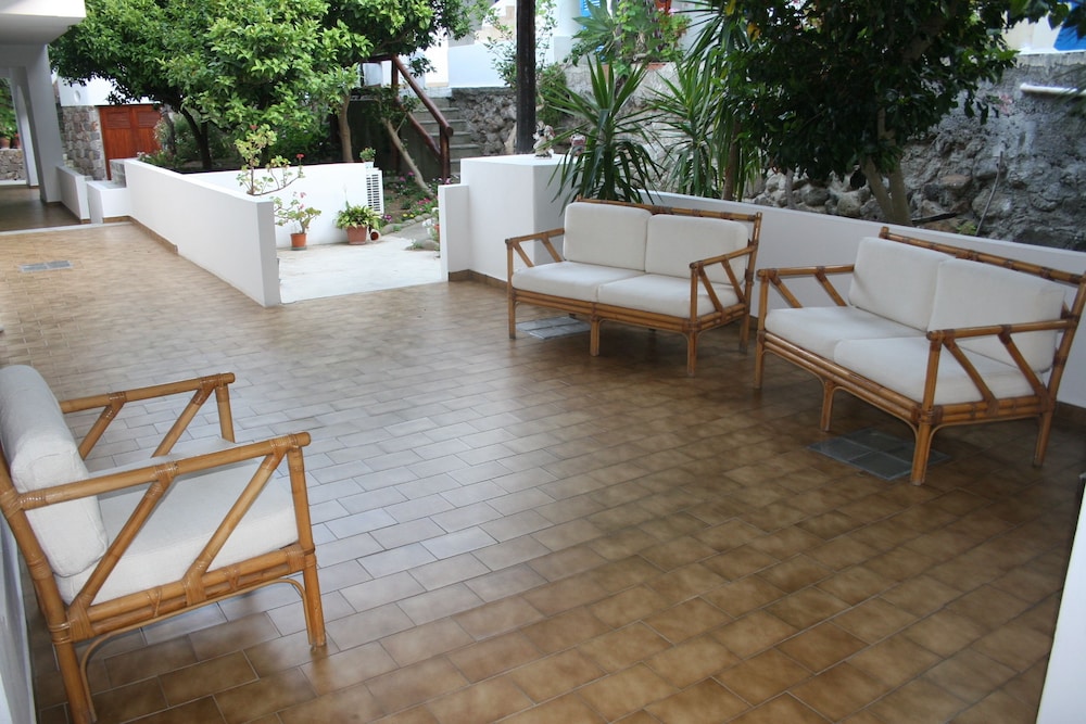 Hotel Tesoriero 6/21