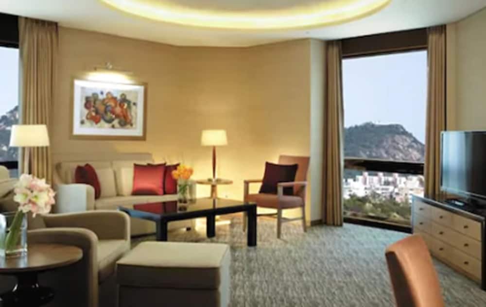 Swiss Grand Hotel 27/42