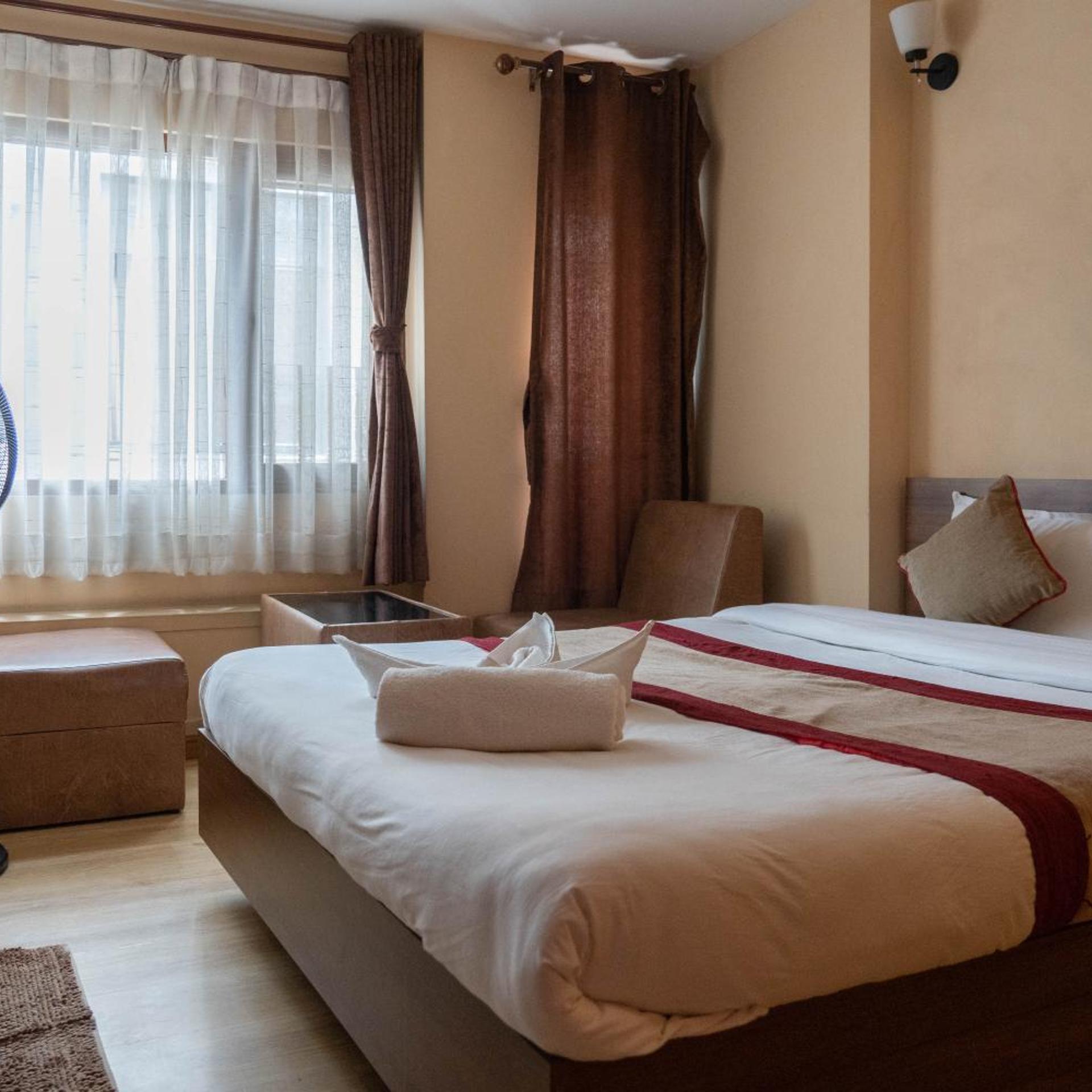 Hotel Rosemary Homes 20/50