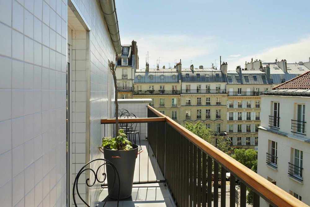Hotel Darcet Paris 3/37