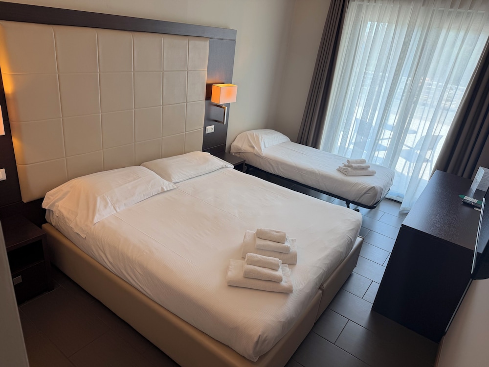 Porto Azzurro 19/65