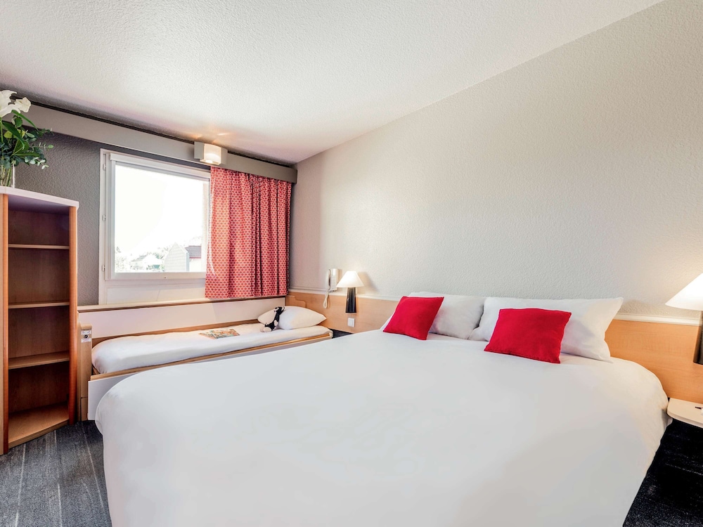 B&B HOTEL Lourdes Centre Gare 3 etoiles 20/48