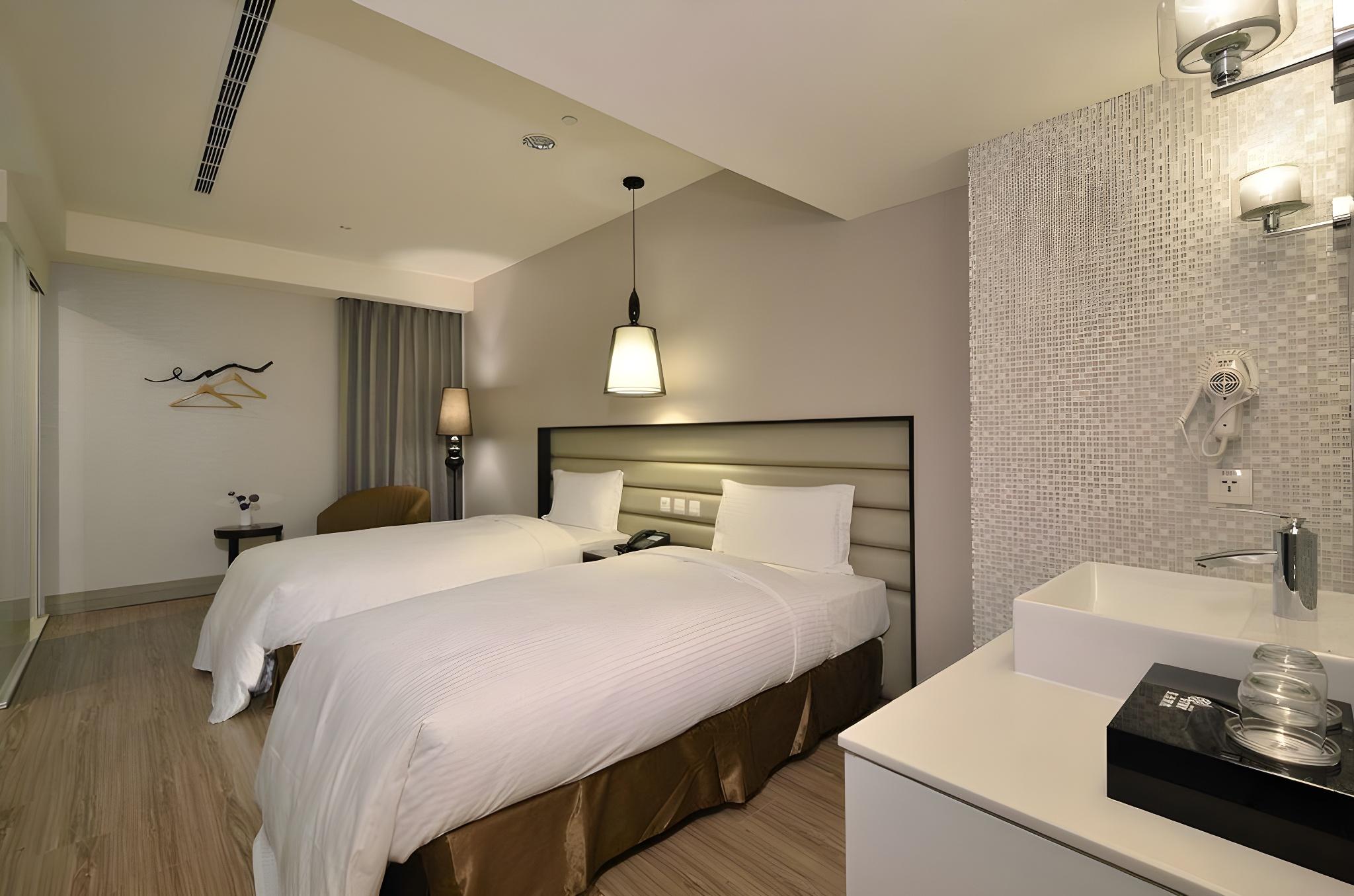 Business, 2 Double Beds, No Parking، Stay Hotel Taichung Yizhong 2/2