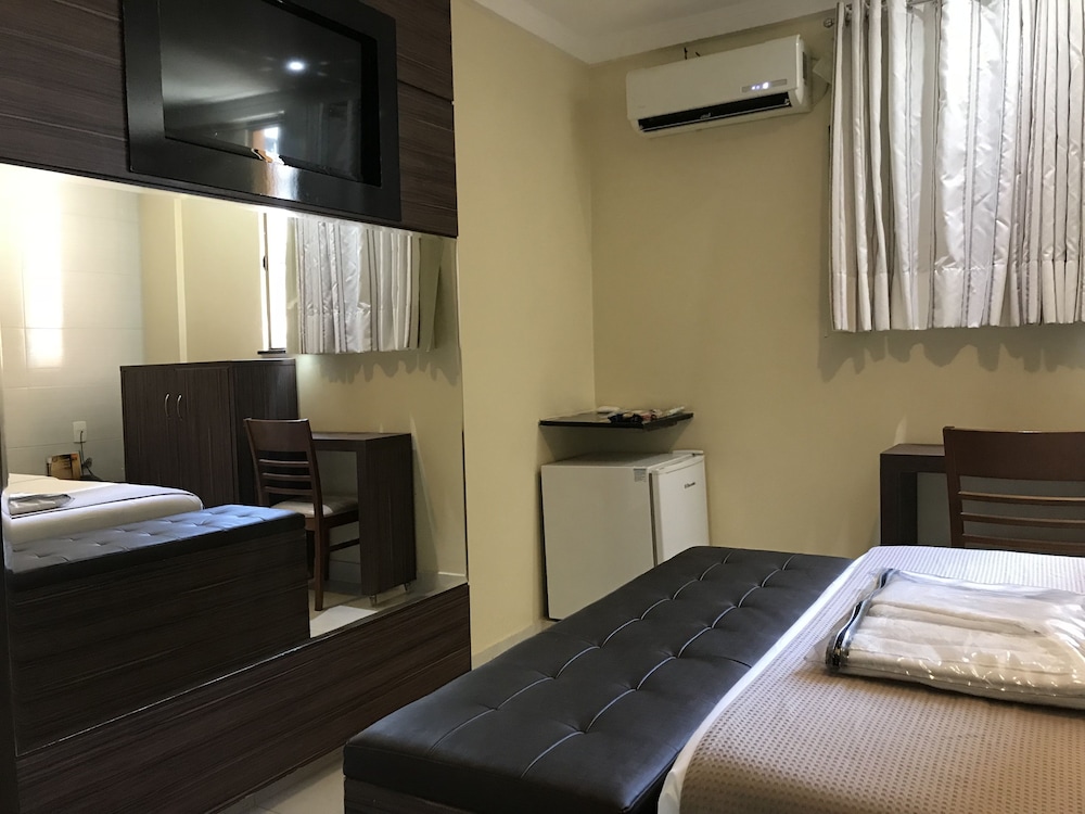 HOTEL SEMPRE EXECUTIVE 19/67