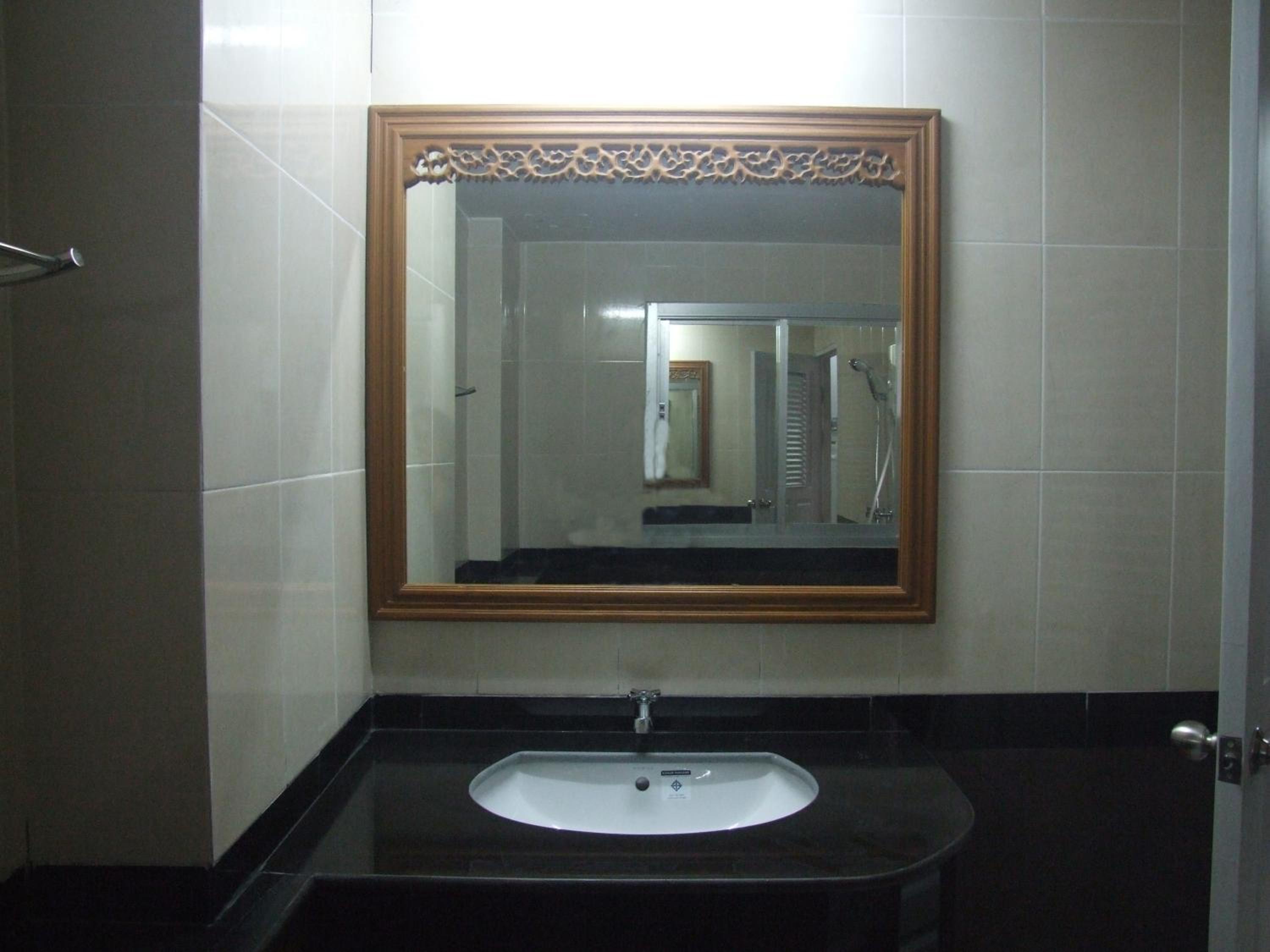 Butnamtong Hotel 30/32