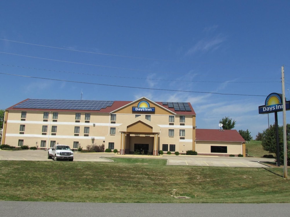 Days Inn By Wyndham Jefferson City 3/24