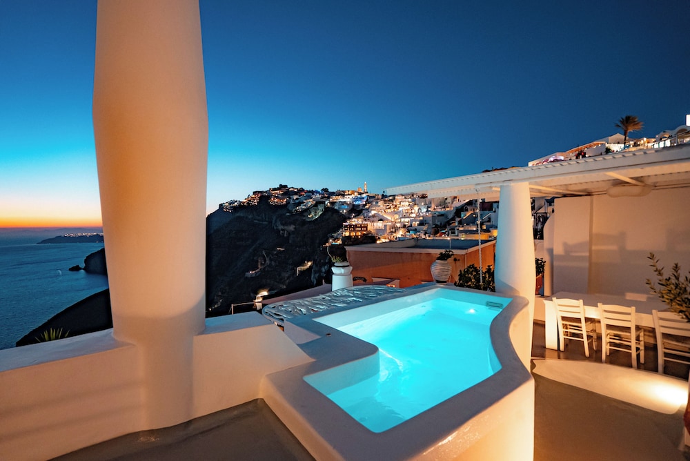 Trieris Villas And Suites 23/50